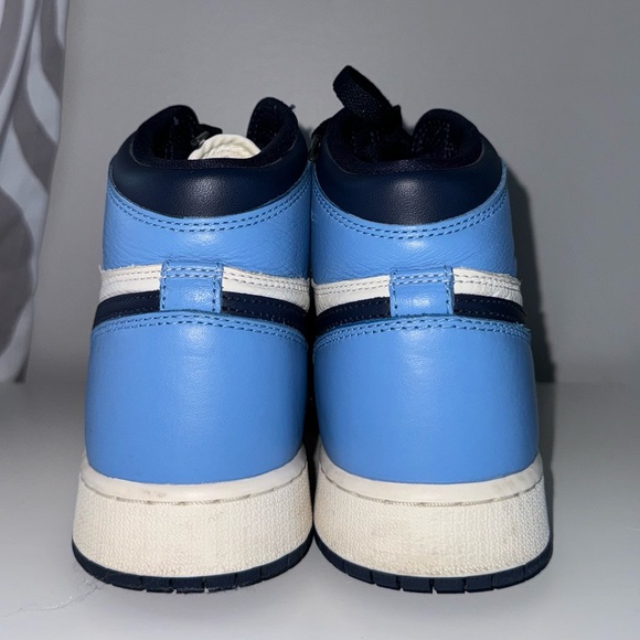 Jordan 1 Retro High Obsidian UNC - Picture 5 of 5